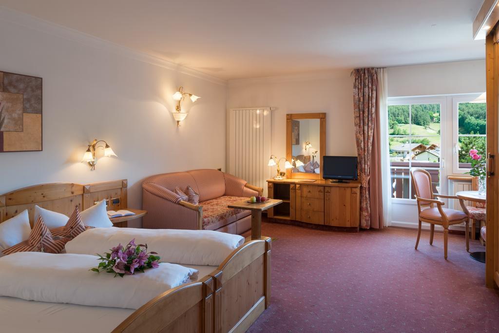 Hotel Zum Wolf Castelrotto Phòng bức ảnh